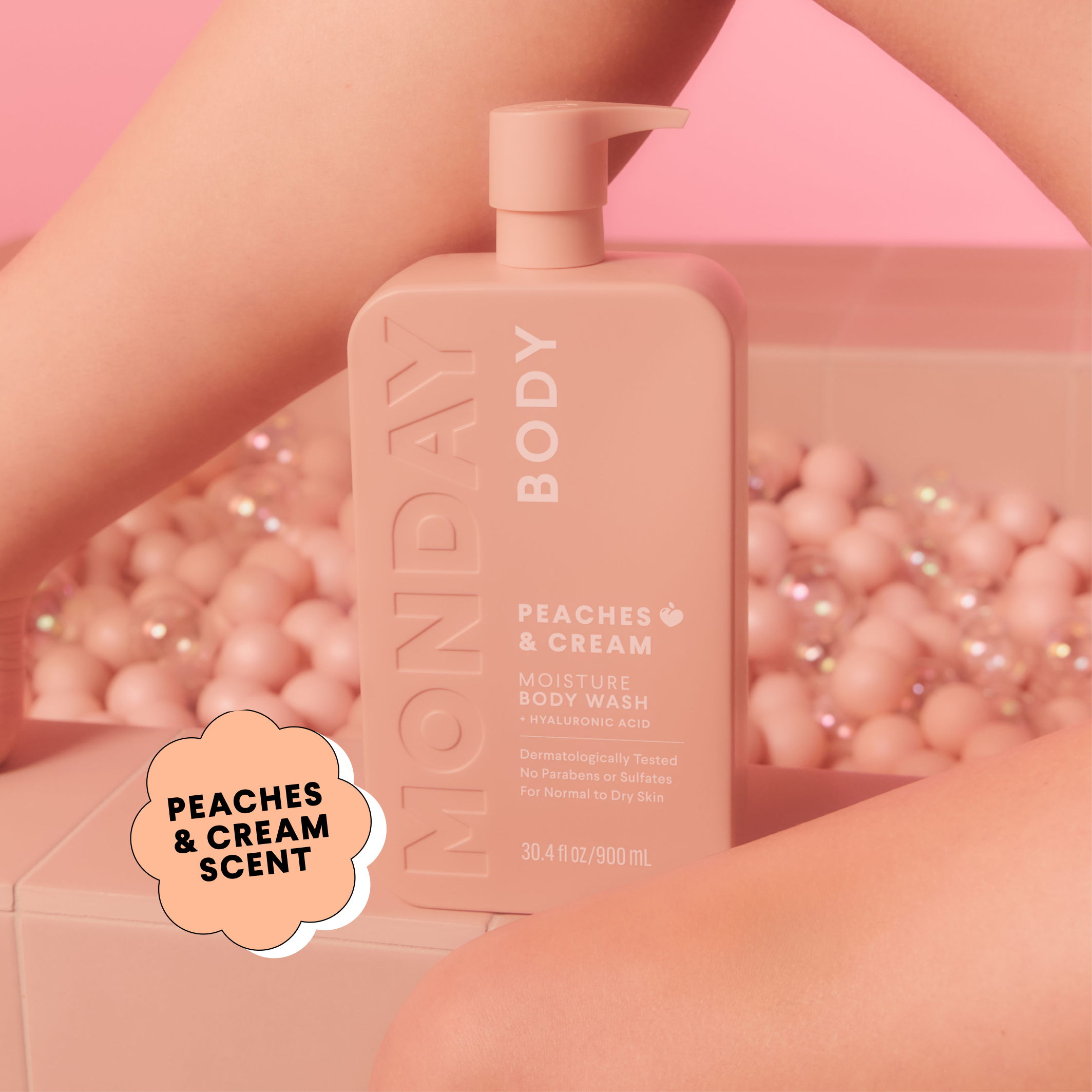 104393-US-UK_MONDAY_MOISTURE Body Wash Peaches and Cream_900ml_ECOM IMAGE 2